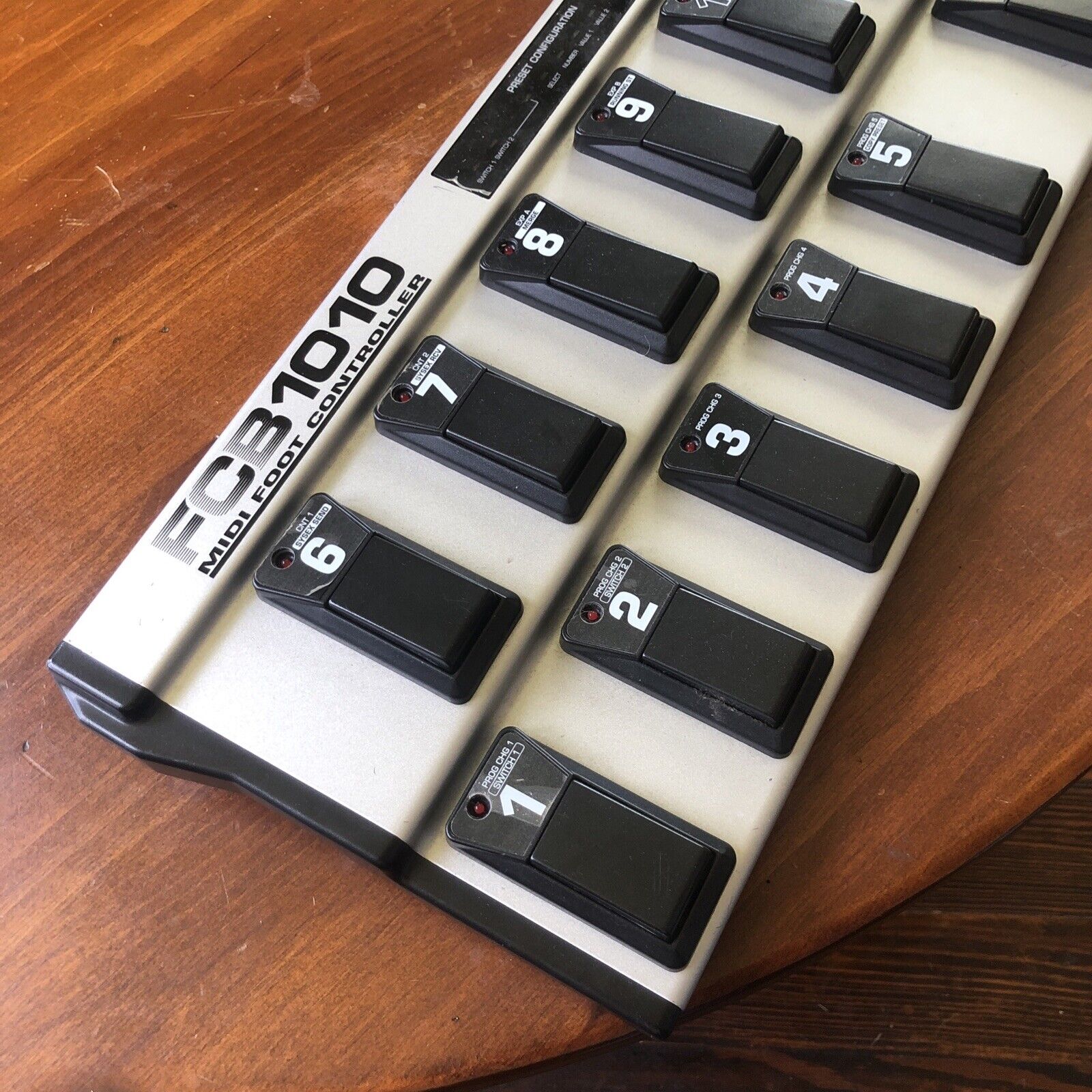 Behringer FCB 1010 MIDI Ultra-Flexible Foot Controller For Parts - Fresh Stock Dated February 2026