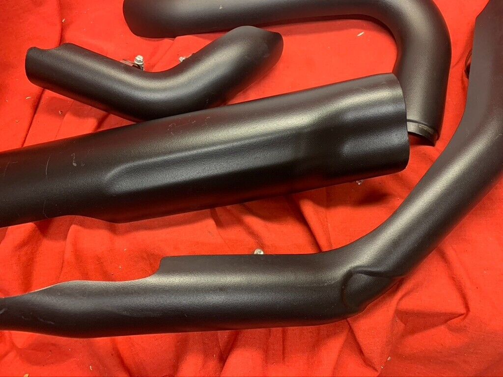 GENUINE HARLEY DAVIDSON TOURING BLACK MILWAUKEE EIGHT 8 EXHAUST HEAT SHIELDS - Fresh Stock Dated February 2026