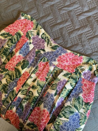 Vintage Herman Geist Floral Hydrangea Skirt / Size 6-8 - Fresh Stock Dated February 2026