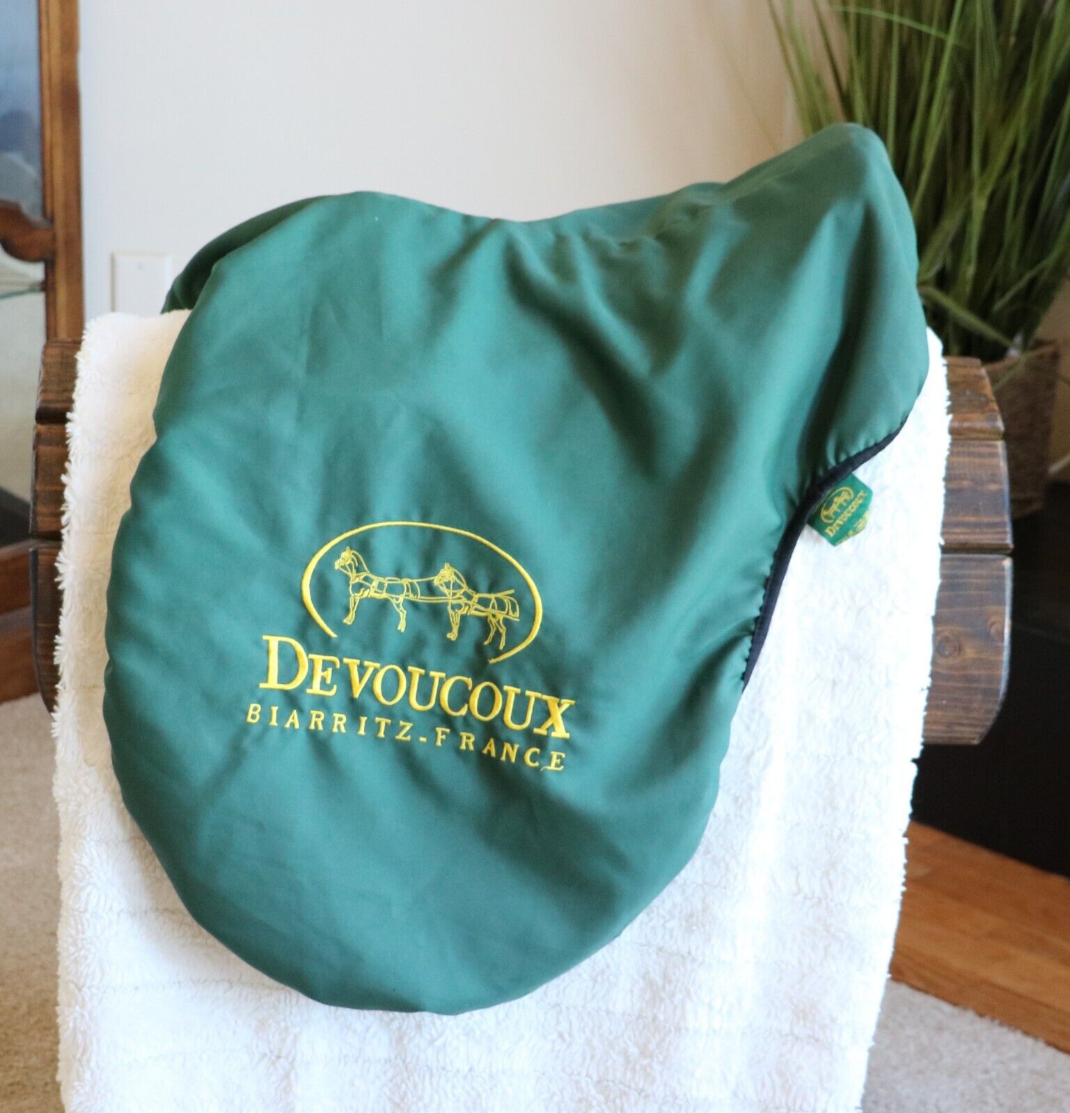 Devoucoux English Saddle Cover Hunter/Jumper French Fleece Lined Green - Fresh Stock Dated December 2025