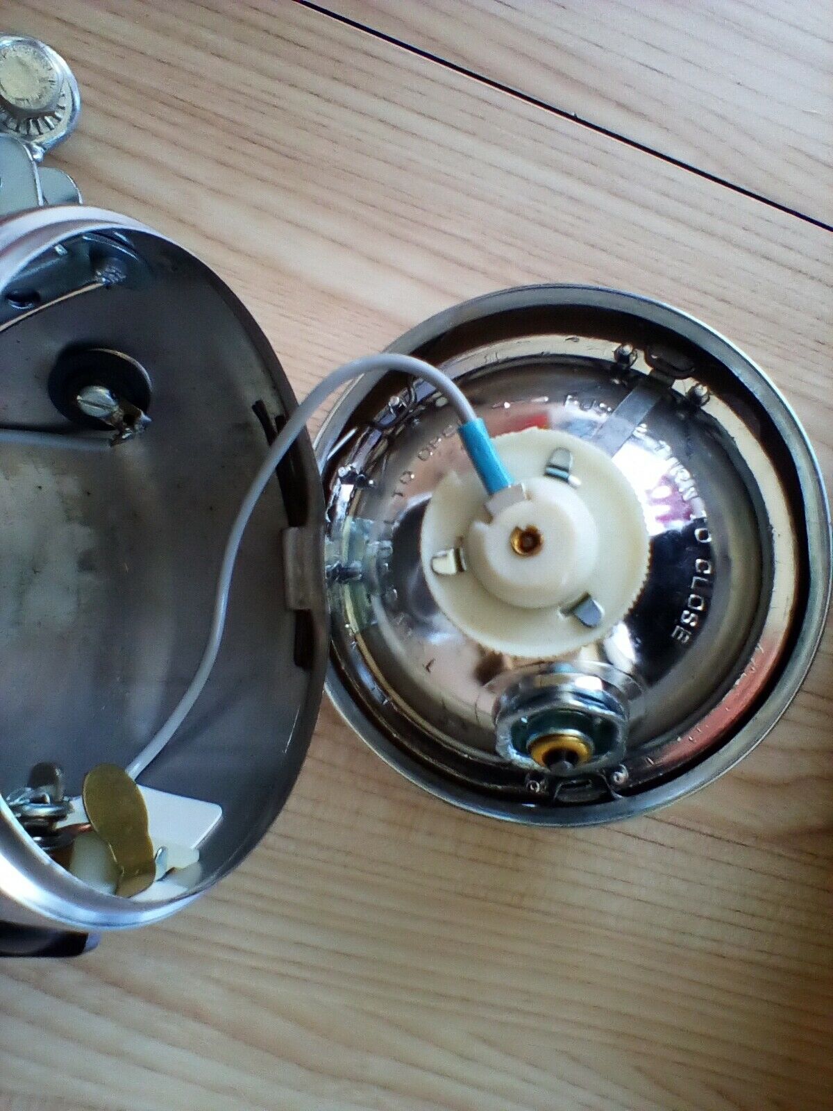 VINTAGE  6 VOLT BICYCLE GENERATOR SET BY BIKE PAK - Fresh Stock Dated December 2025