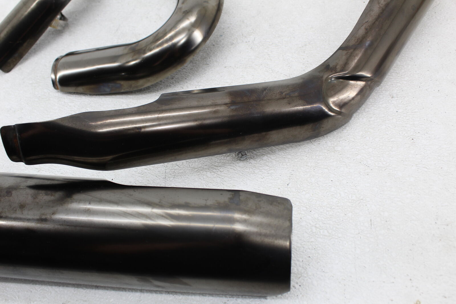 17-23 Harley Davidson Tri Glide  Exhaust Shield Guard black chrome - Fresh Stock Dated February 2026