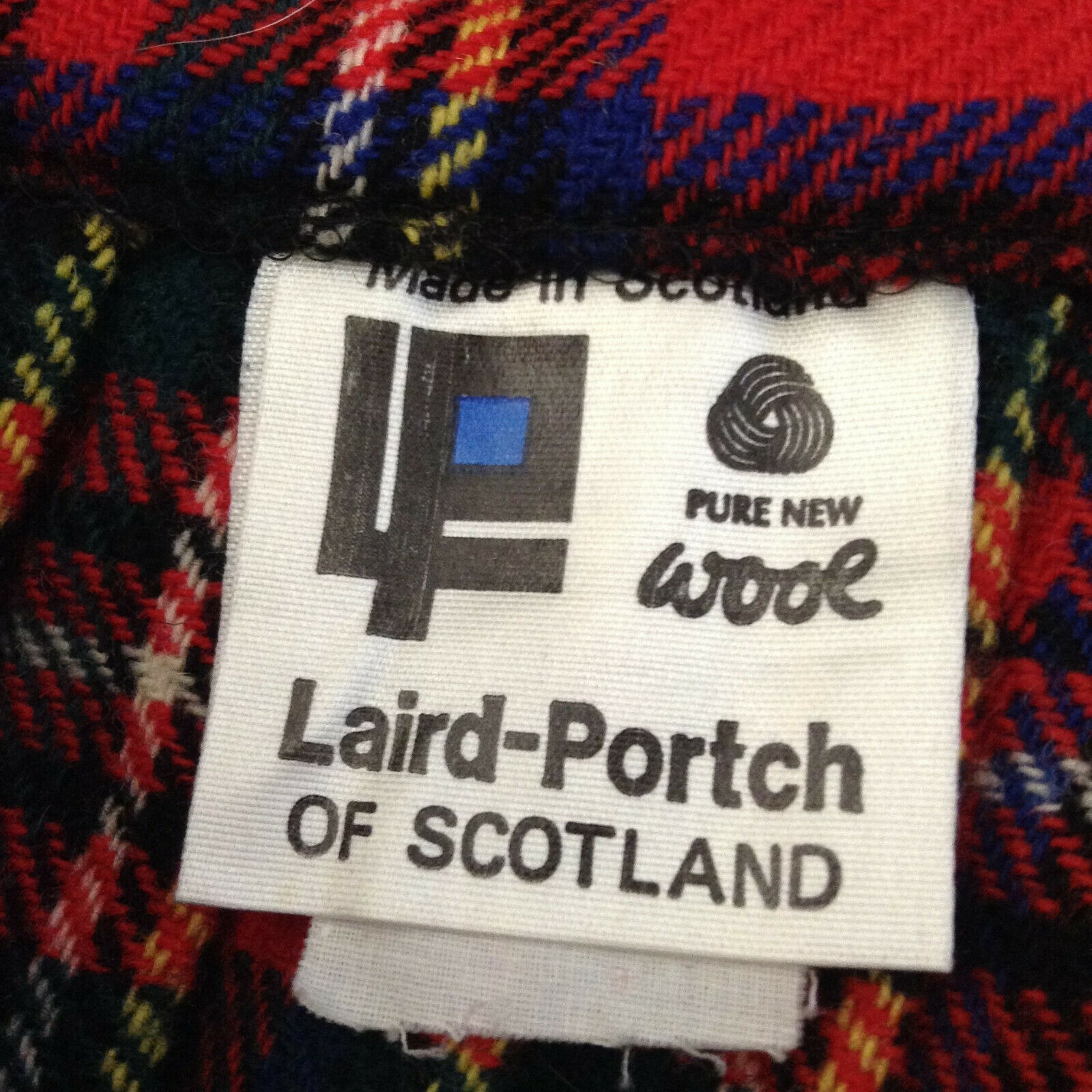 LAIRD PORTCH WOMEN SCOTTISH FULL KILT SKIRT - RED TARTAN PLAID - PURE WOOL - M/L - Fresh Stock Dated February 2026