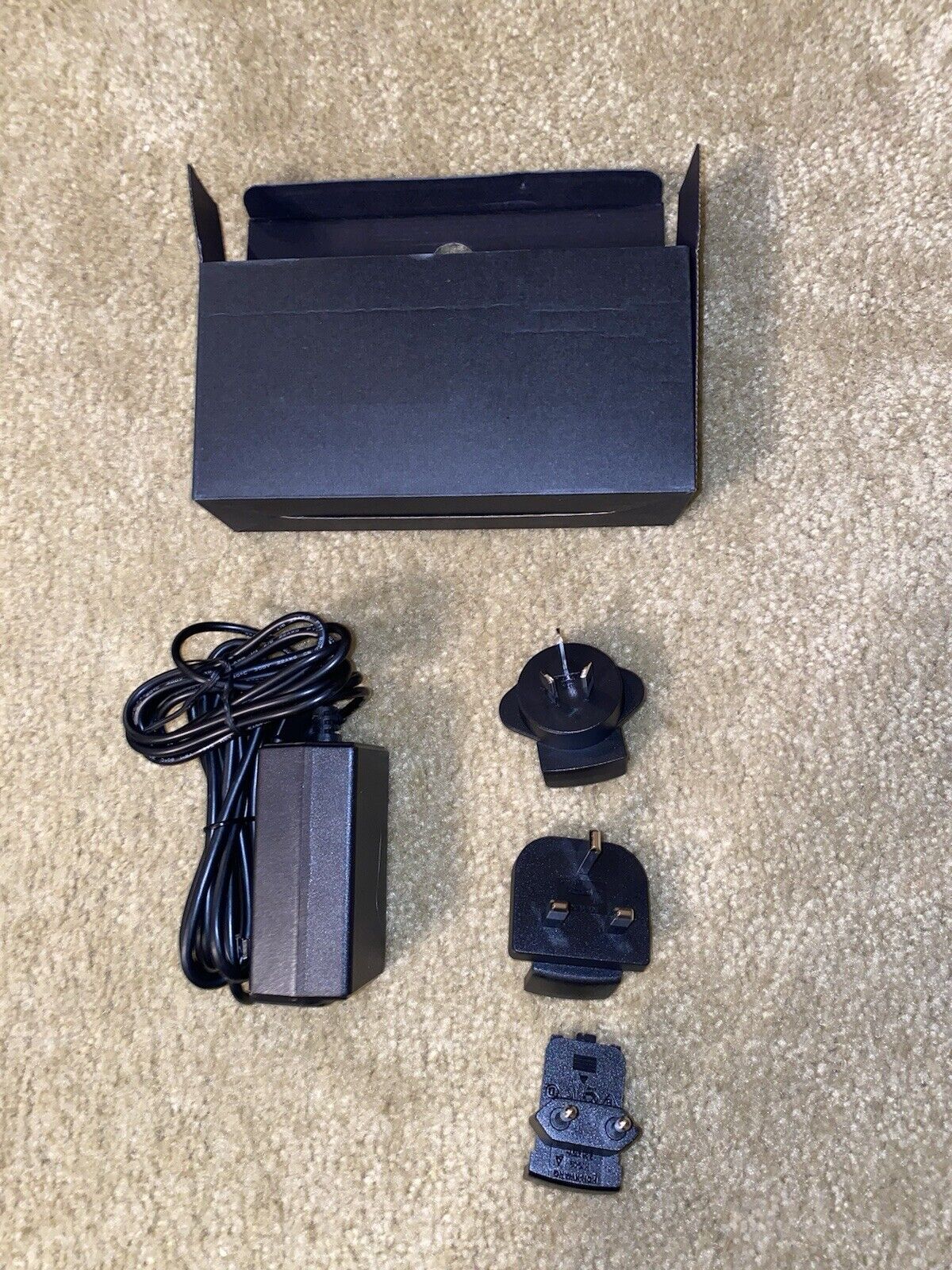 Native Instruments Komplete Kontrol S61 Key Keyboard Midi Controller - Fresh Stock Dated February 2026