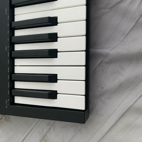 novation launchkey 37 mk3 - Fresh Stock Dated February 2026