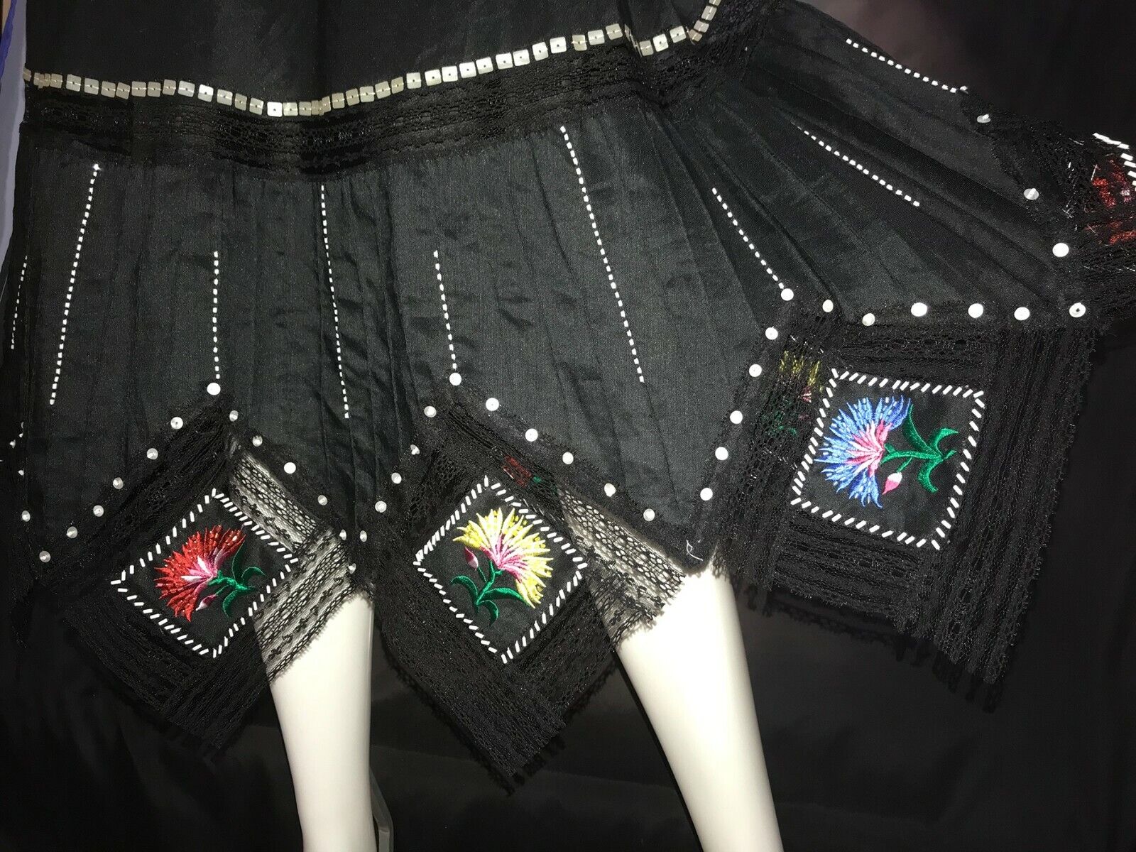 Vintage Carole Little Boho Black Peasant Skirt - Lace & Embroidered Flowers Sz 4 - Fresh Stock Dated March 2026