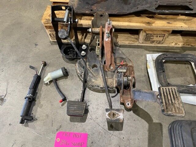 01-07 Chevrolet GMC 2500HD 3500HD DURAMAX 6.6 ZF6 6SP MANUAL TRANSMISSION SWAP - Fresh Stock Dated February 2026
