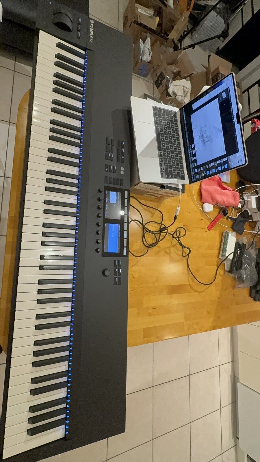 Native Instruments Komplete Kontrol S88 MK2 Keyboard - Fresh Stock Dated February 2026