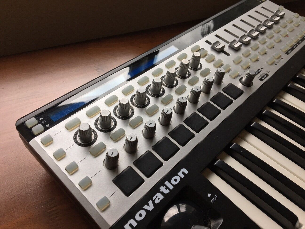 Novation Remote 25 SL MkII MIDI Keyboard Controller - Fresh Stock Dated February 2026