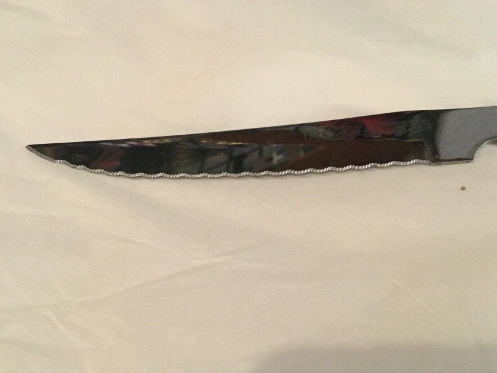 SET OF (8) AUTHENTIC ZWILLING HENCKELS FRIDOUR NO STAIN O2 STEAK KNIFES NO RES - Fresh Stock Dated December 2025