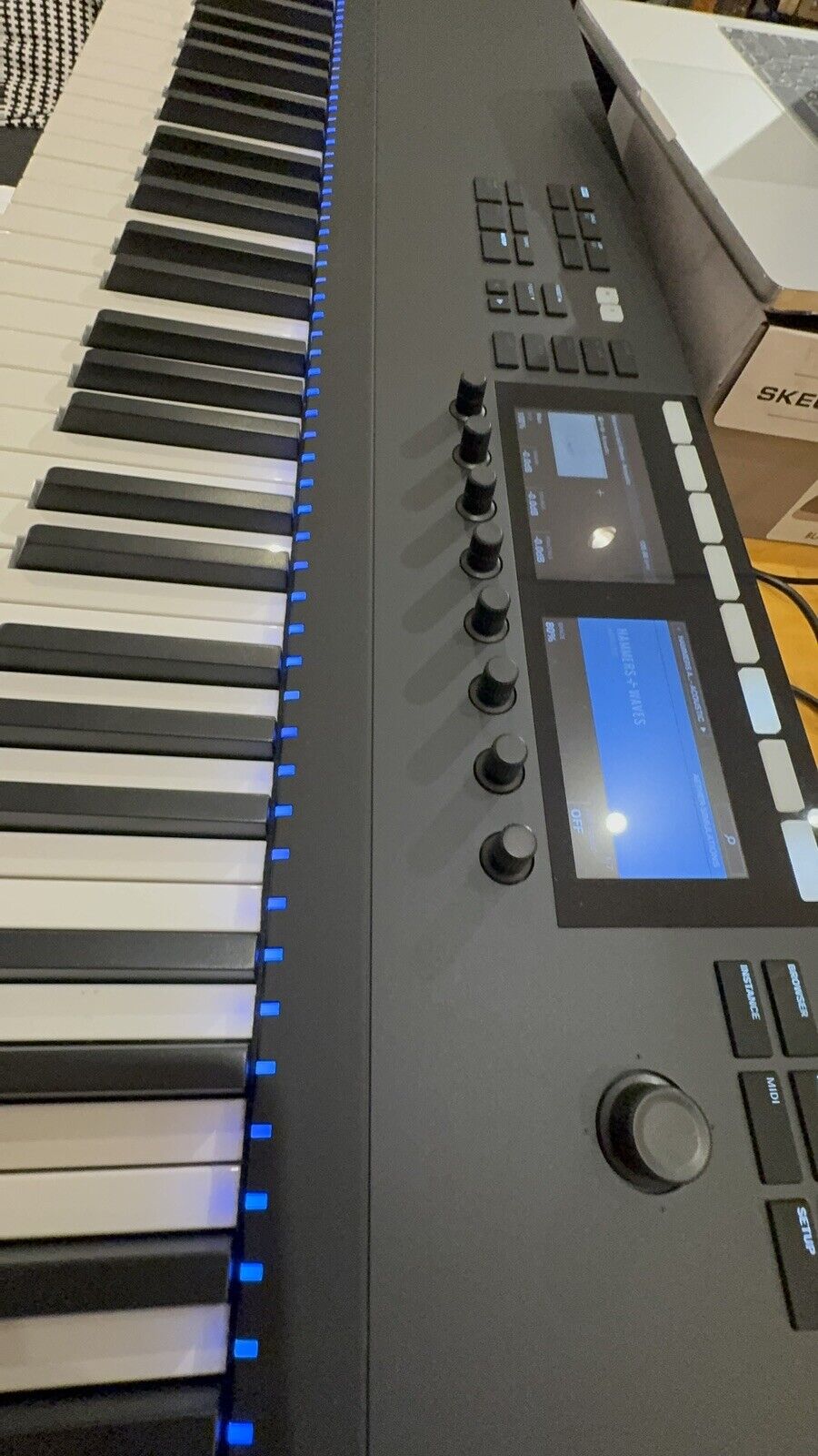 Native Instruments Komplete Kontrol S88 MK2 Keyboard - Fresh Stock Dated February 2026