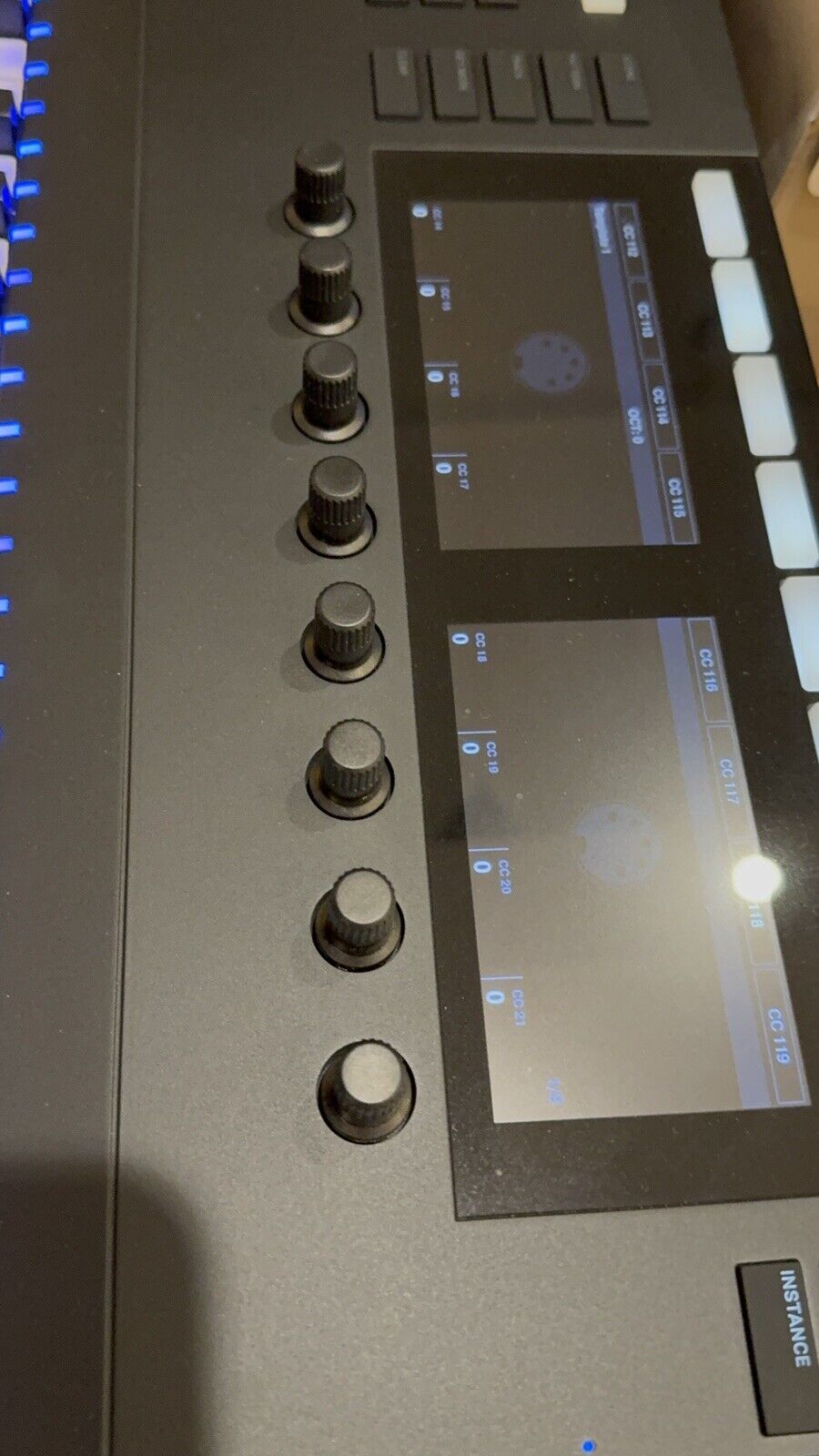 Native Instruments Komplete Kontrol S88 MK2 Keyboard - Fresh Stock Dated February 2026