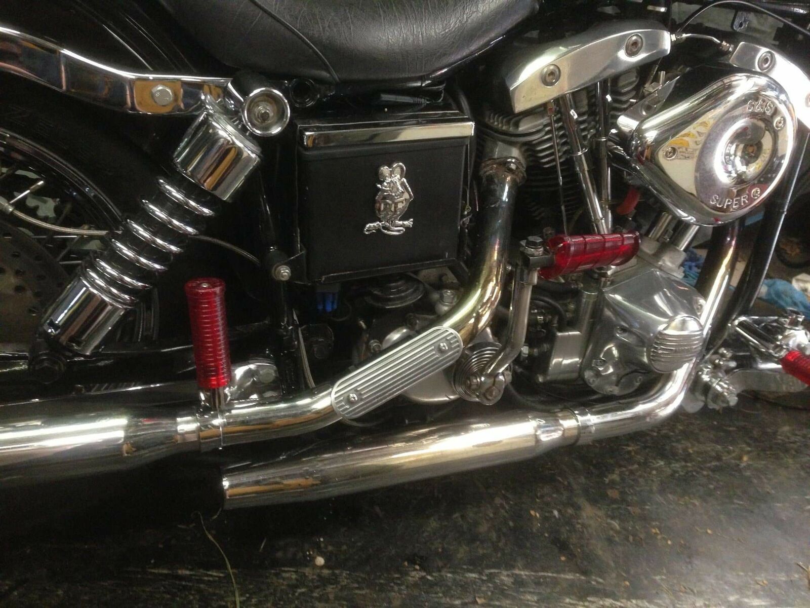 Lowbrow Customs Finned 12