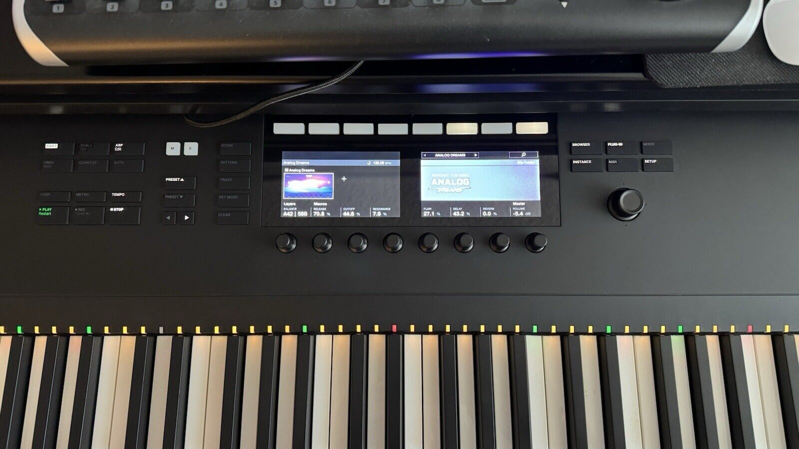 Native Instruments Komplete Kontrol S88 MK2 Keyboard - Fresh Stock Dated February 2026