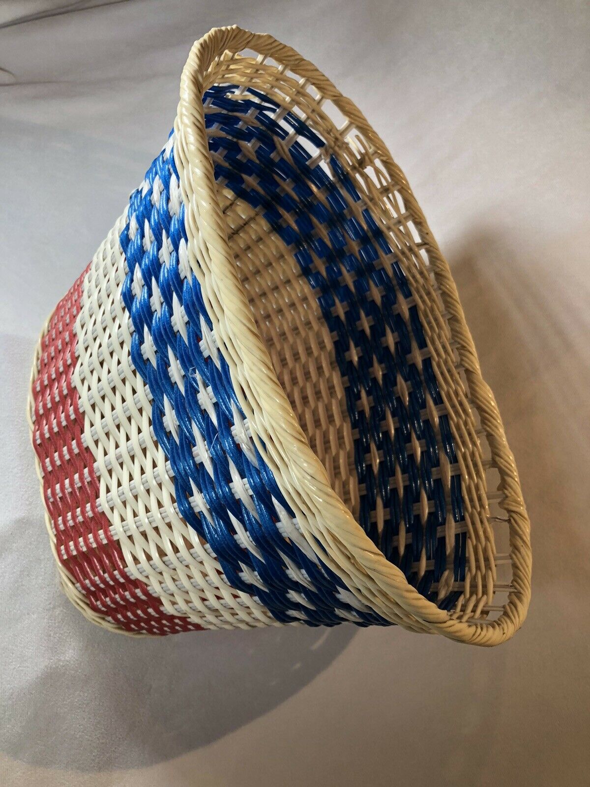 VINTAGE Bicentennial SCHWINN Bicycle Basket Stingray Red White Blue BASKETWEAVE - Fresh Stock Dated December 2025