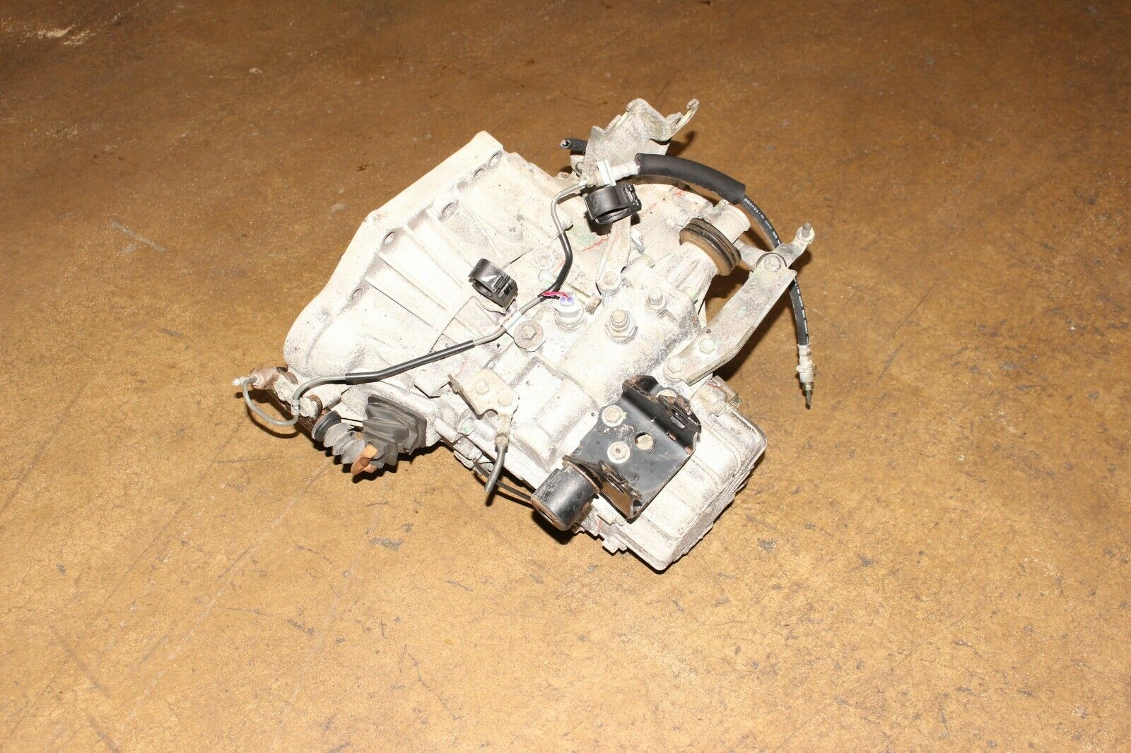 2003-2008 TOYOTA MATRIX COROLLA VIBE 5 SPEED MANUAL TRANSMISSION JDM 1ZZ-FE 1.8L - Fresh Stock Dated December 2025