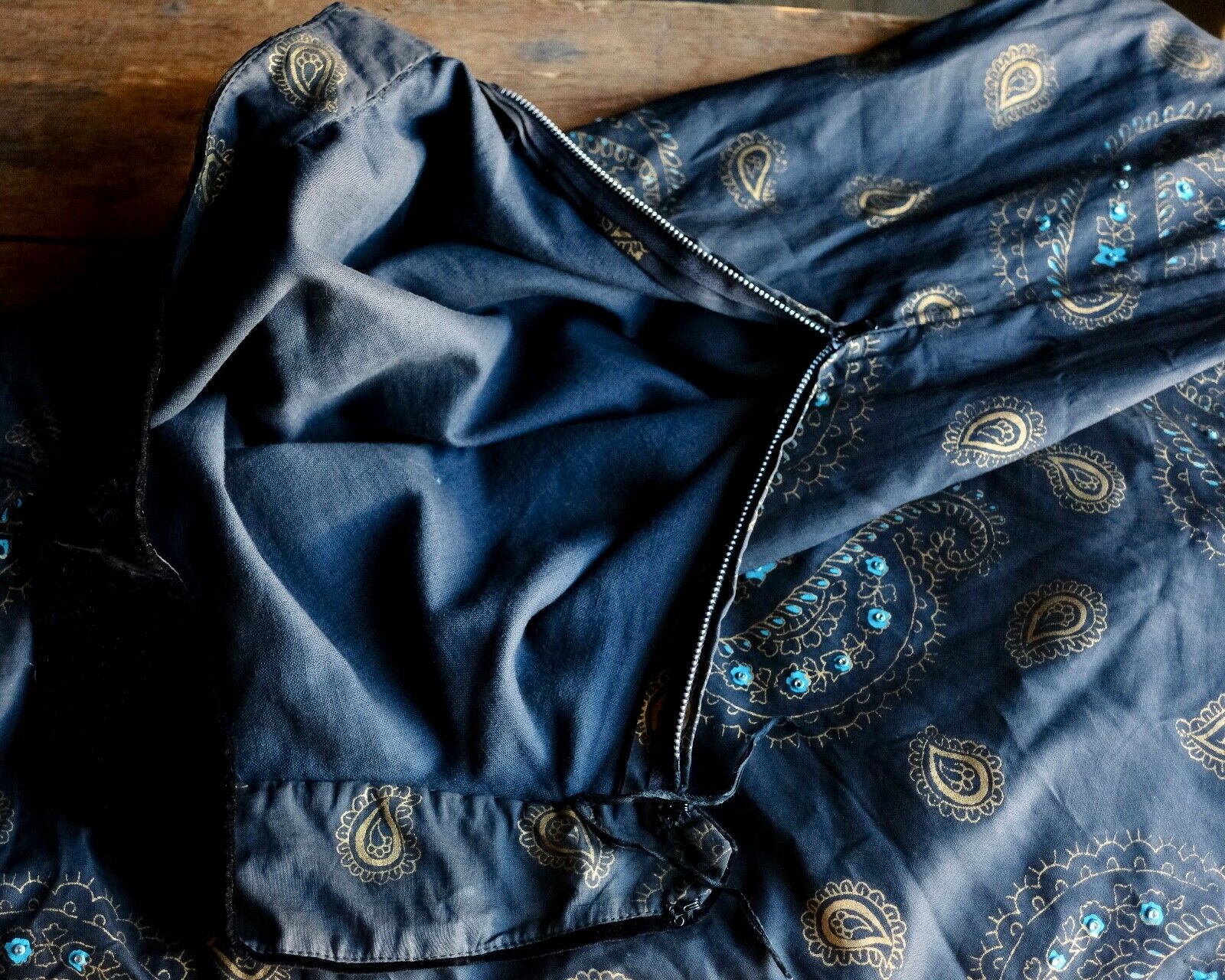 VTG Vintage 1950s Painted Beaded Full Circle Skirt 22