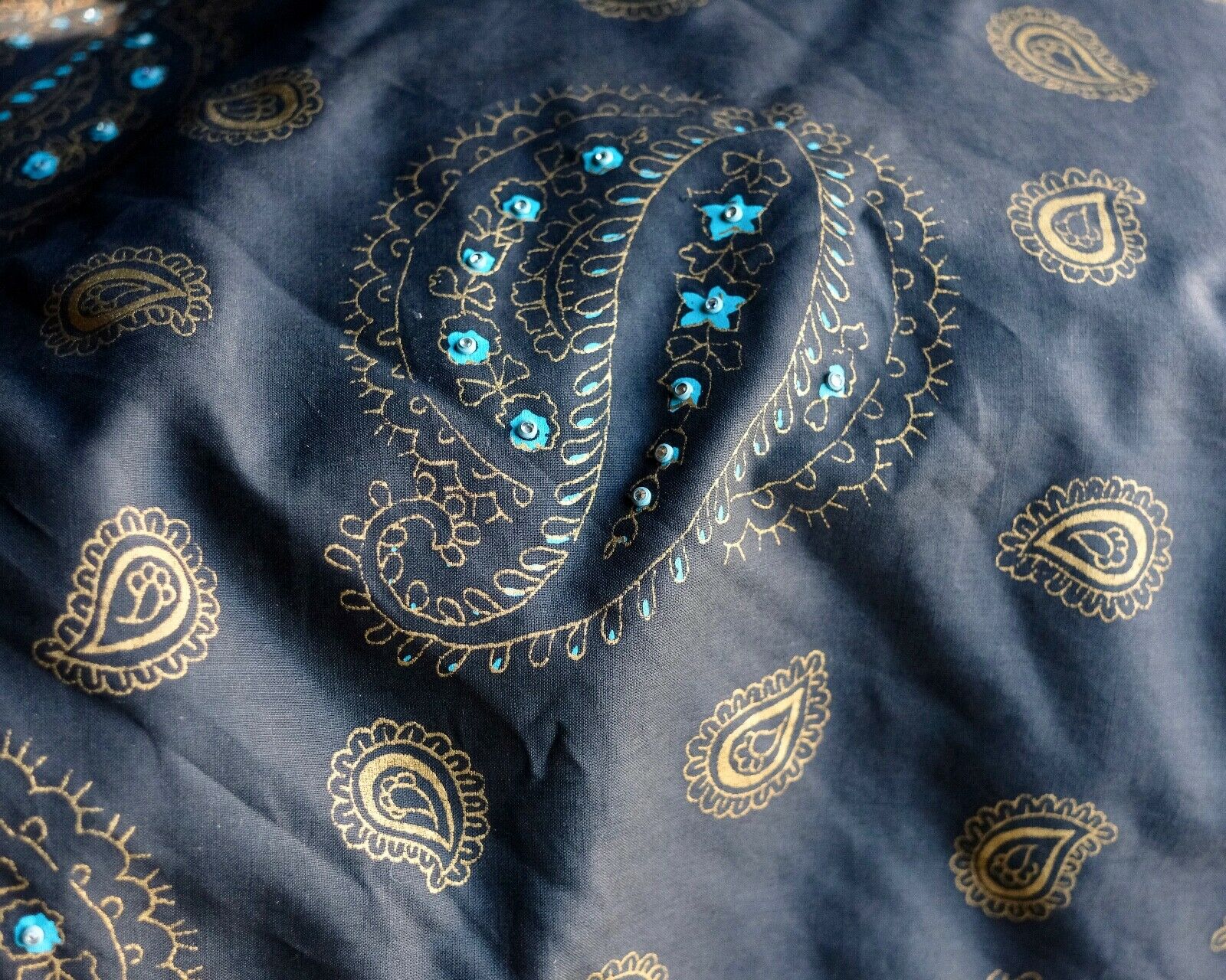 VTG Vintage 1950s Painted Beaded Full Circle Skirt 22