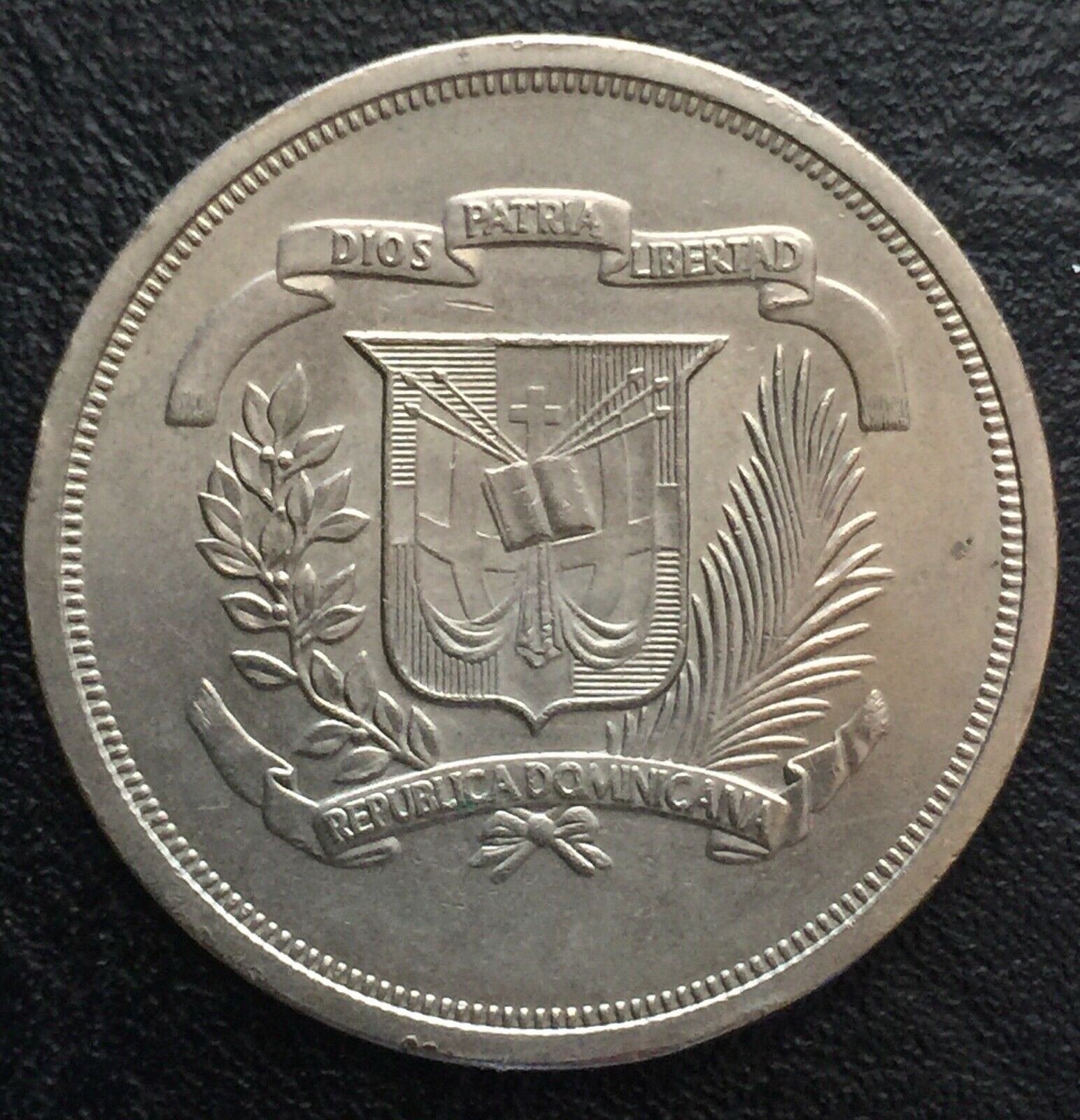 Dominican Republic 1978 1 Peso Juan Pablo Duarte Philadelphia Mint - Fresh Stock Dated December 2025