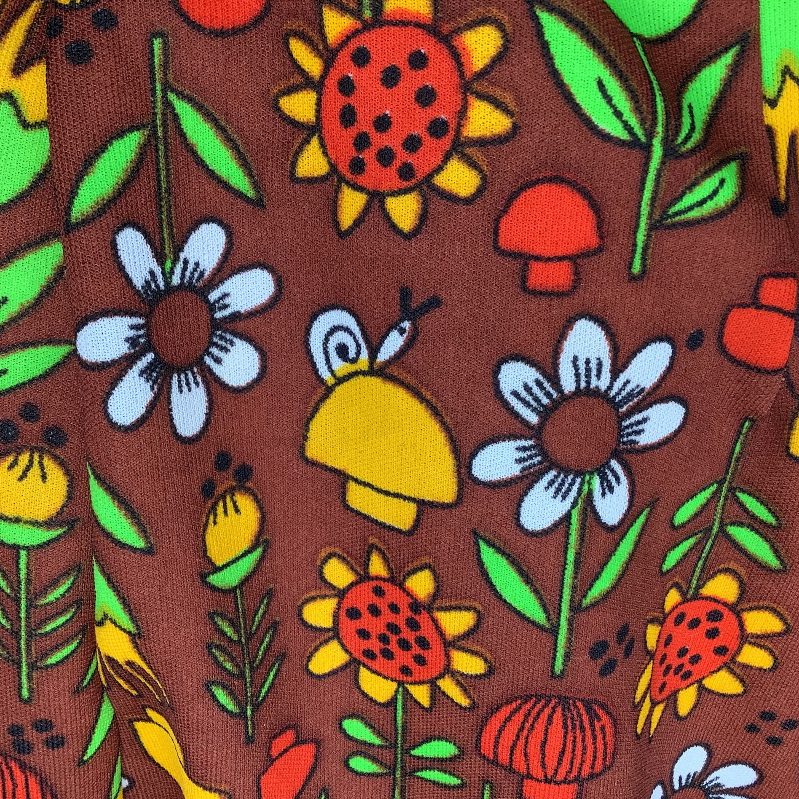 Vintage Skirt 60s 70s Medium Polyester Knit Novelty Mushrooms Floral Handmade? - Fresh Stock Dated March 2026