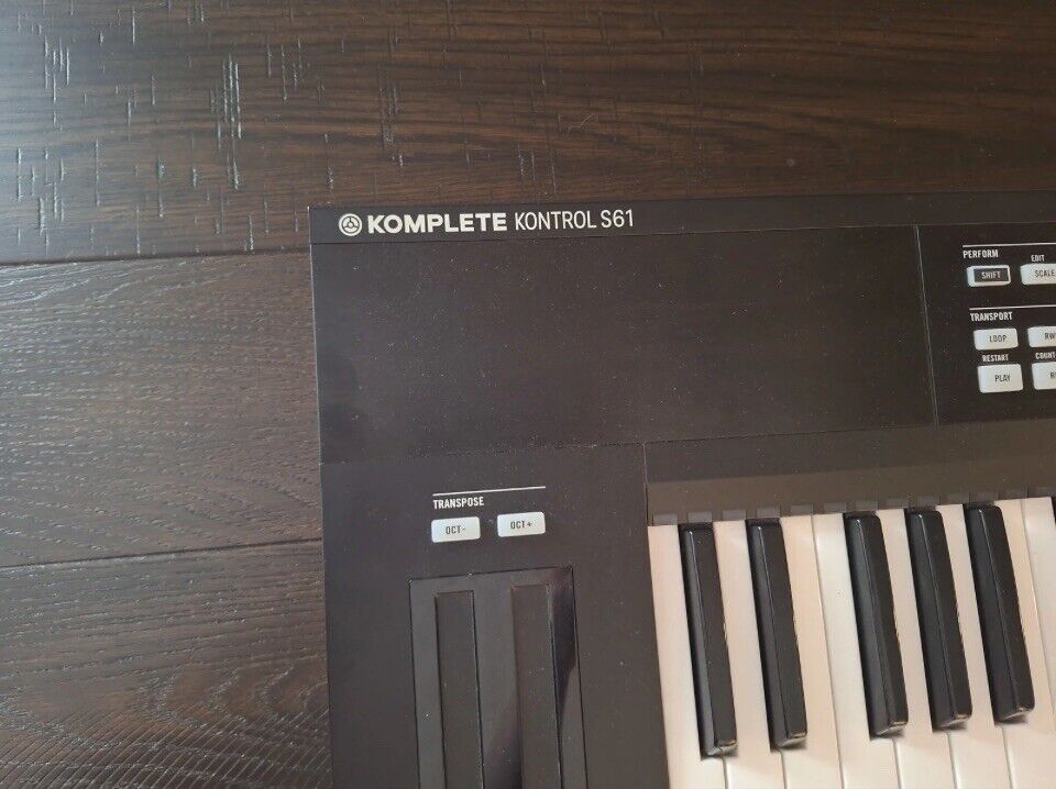 Native Instruments Komplete Kontrol S61 61 Key Keyboard Controller - Fresh Stock Dated February 2026