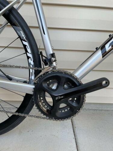 Giant Defy Advanced Carbon Road Bike,size M/L.105 2x11 gears disc brakes. - Fresh Stock Dated February 2026