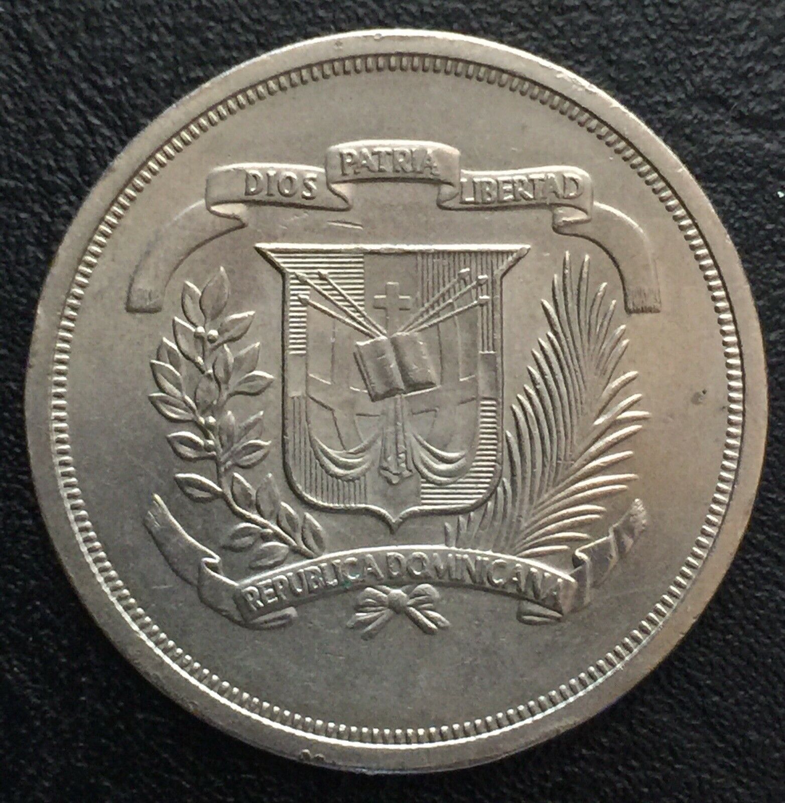 Dominican Republic 1978 1 Peso Juan Pablo Duarte Philadelphia Mint - Fresh Stock Dated December 2025