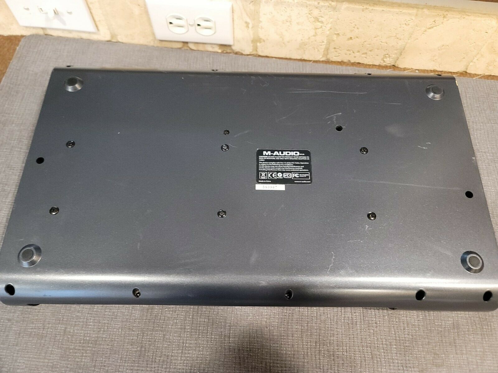 M-Audio Axiom 25 -- 25-key USB MIDI Controller Keyboard (No ac adapter) - Fresh Stock Dated February 2026