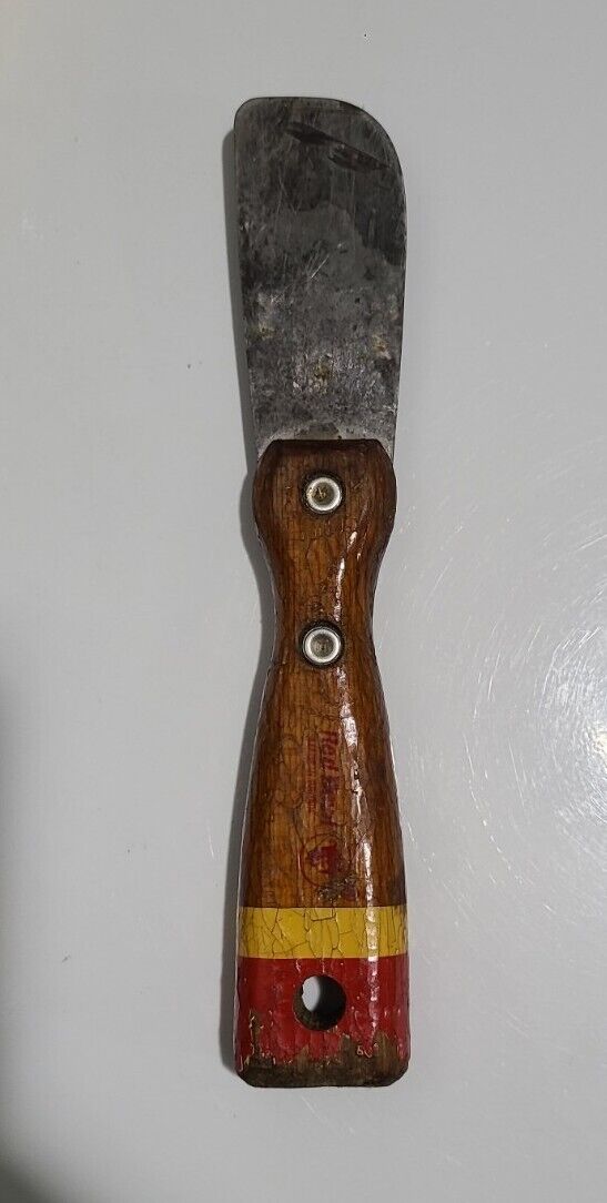 Vintage Red Devil Wood Handled Scraper / Putty Knife- 1.5 Inch Curved Blade - Fresh Stock Dated February 2026