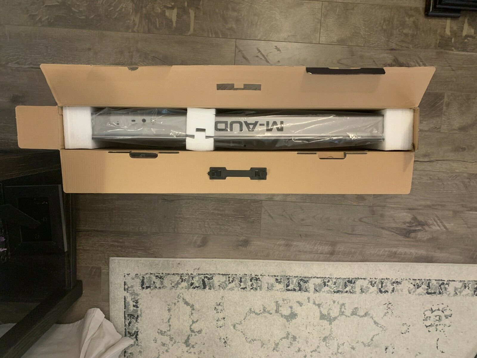 M-AUDIO OXYGEN 61 - Fresh Stock Dated February 2026