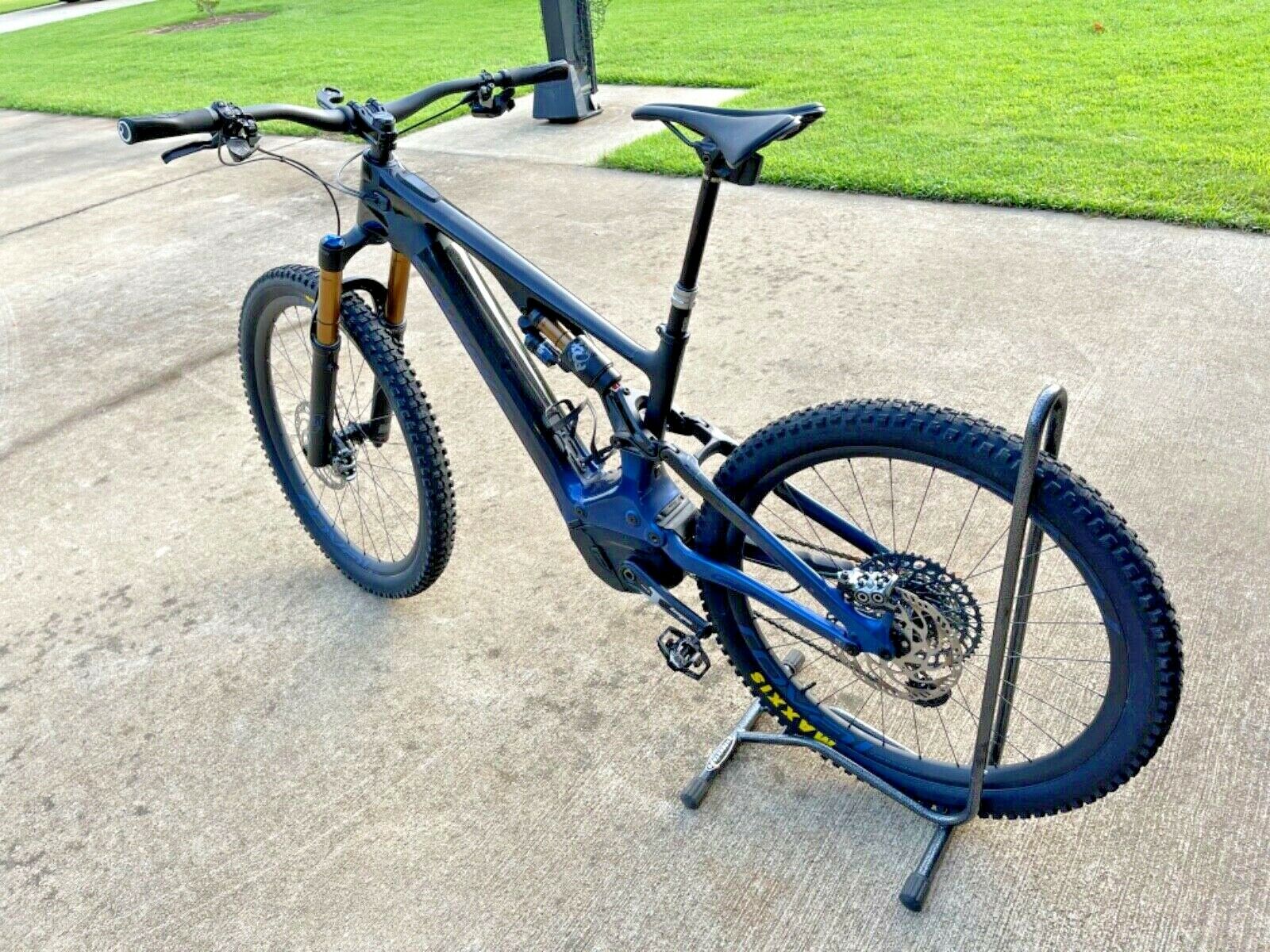 2022 Specialized SWorks Turbi Levo size L - Fresh Stock Dated February 2026