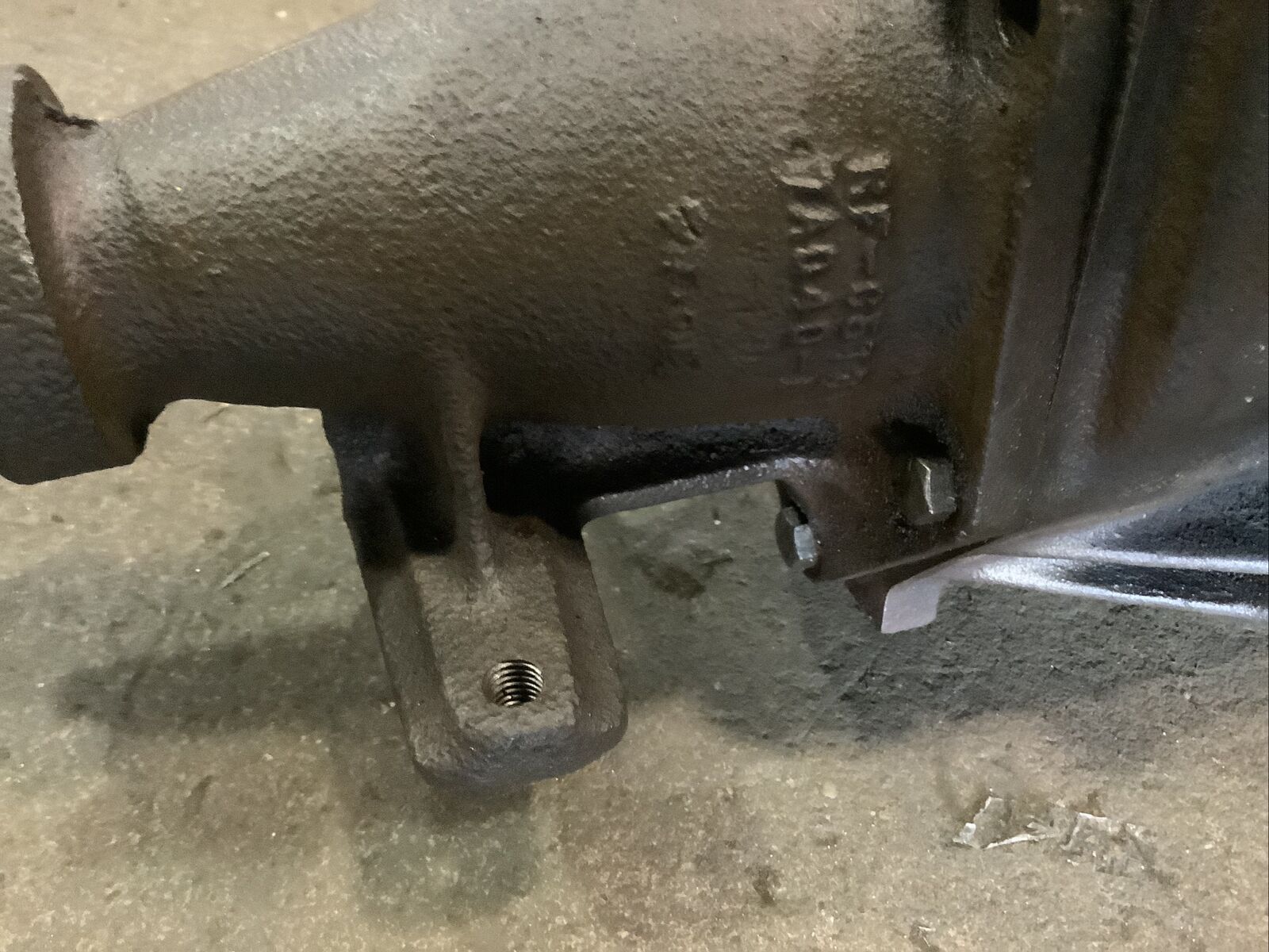 1965-1972 FORD TRUCK F-SERIES COMPLETE 3 SPEED TOPLOADER TRANSMISSION W/ YOKE - Fresh Stock Dated February 2026