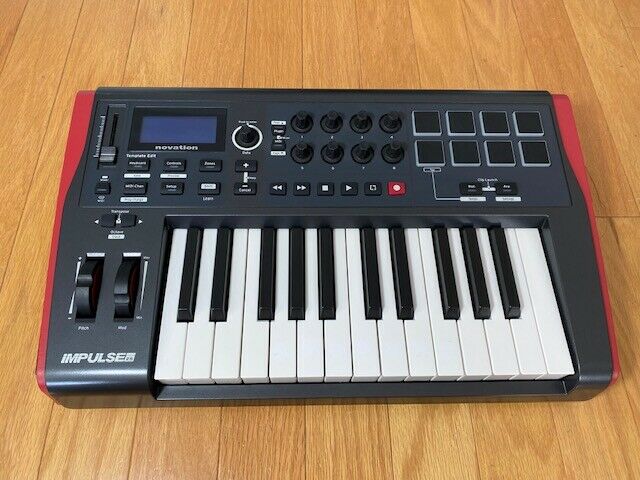 NOVATION IMPULSE 25 USB/MIDI 25-KEY CONTROLLER KEYBOARD, GREAT CONDITION - Fresh Stock Dated February 2026