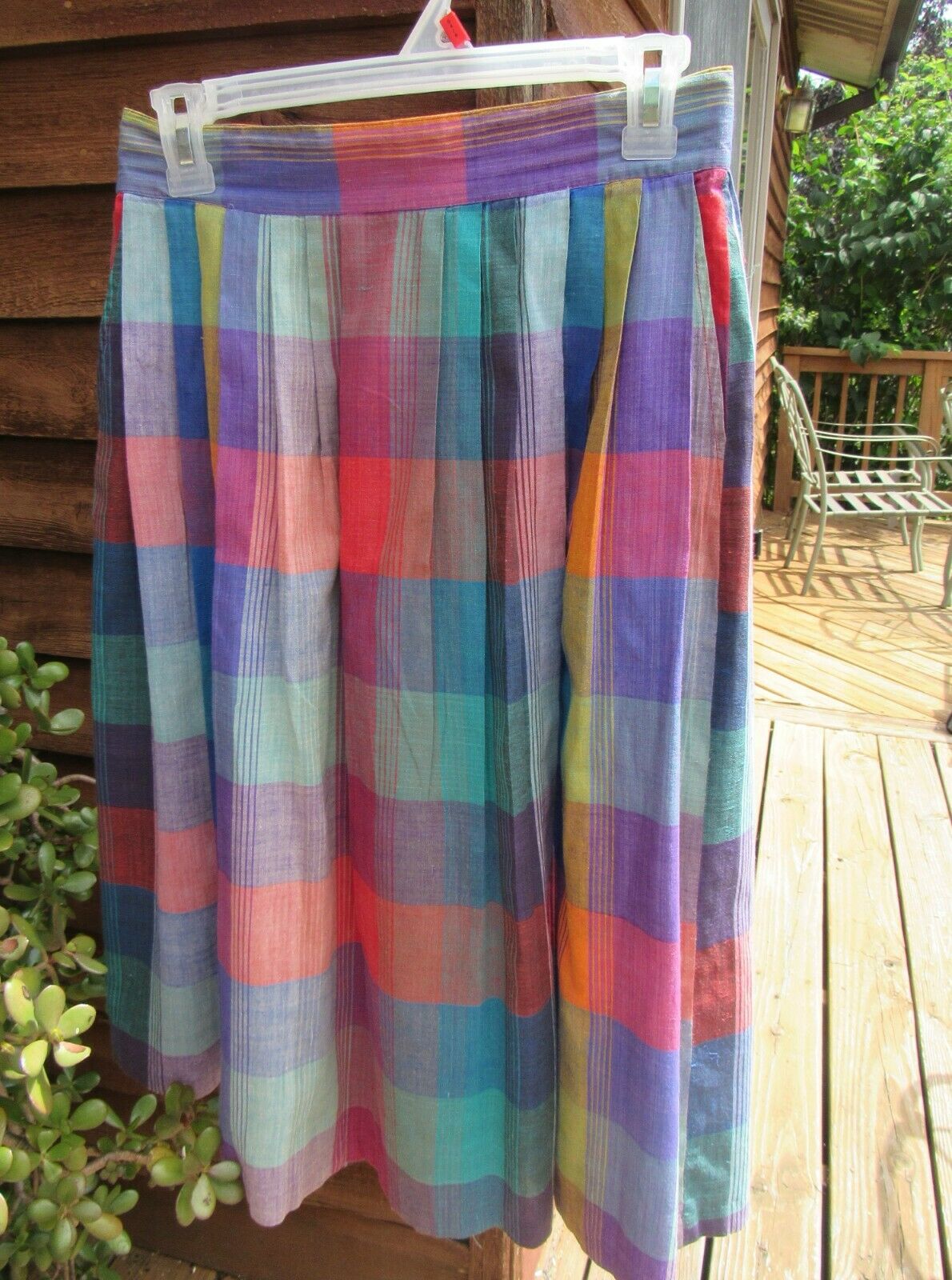 Vintage 1980's Women's Chaus Colorful Lightweight Cotton Skirt - waist 28 inches - Fresh Stock Dated February 2026