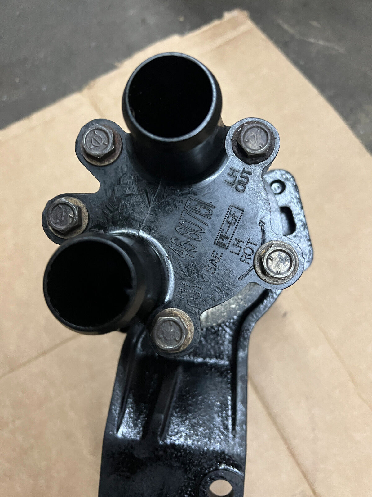 MERCRUISER 7.4L 454 V8 RAW WATER PUMP ASSY 818367-C with Pulley 818368-C - Fresh Stock Dated February 2026