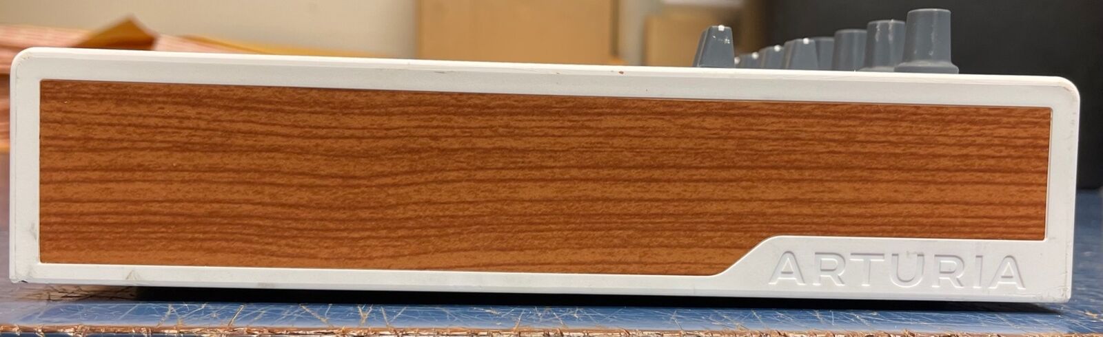 ARTURIA KEYLAB 49 ESSENTIAL MIDI KEYBOARD CONTROLLER W/ EXTRA - Fresh Stock Dated February 2026