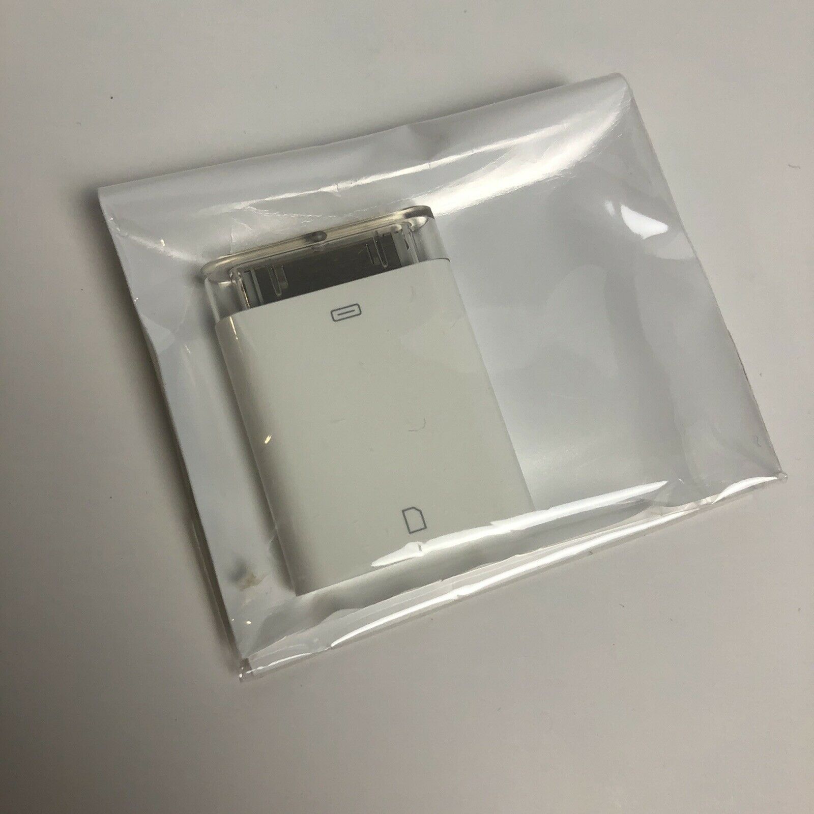 Apple iPad Camera Connection Kit (30 Pin Connector) MC531ZM/A, A1362, A1358 - Fresh Stock Dated February 2026