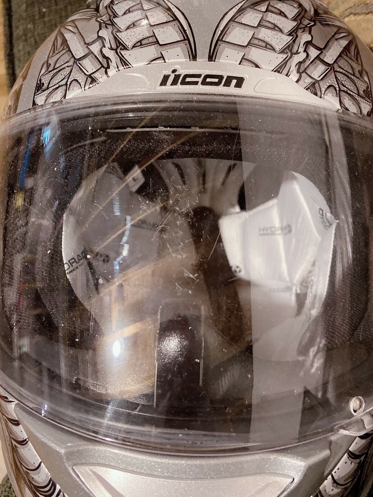 Icon alliance speedmetal mortorcycle helmet - Fresh Stock Dated February 2026