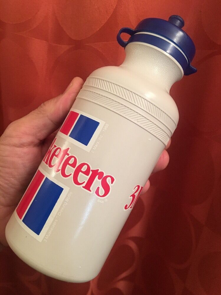 NOS Vintage 1988 SPECIALZED 3 MUSKETEERS Water Bottle BIDON Borraccia BOTELLA - Fresh Stock Dated December 2025