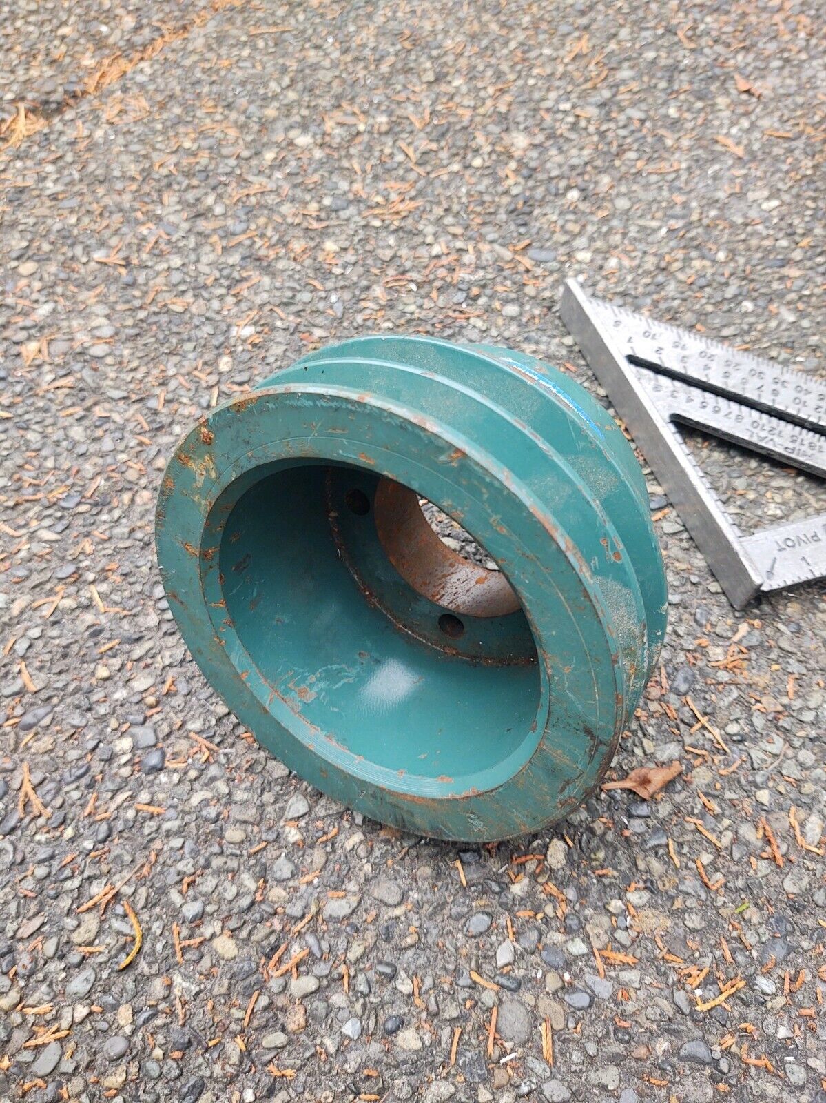 Volvo Penta 2 groove pulley part # 833002 - Fresh Stock Dated February 2026