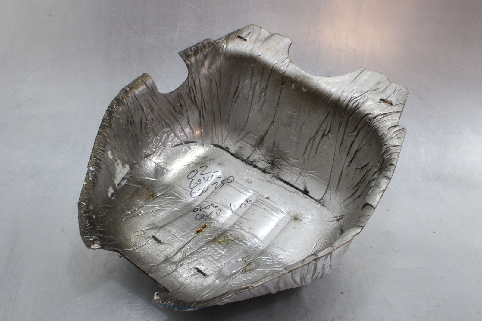 00-03 Suzuki Gsxr 600 750 Heat Shield Guard Cover Trim Gas Tank Motor Engine Oem - Fresh Stock Dated February 2026