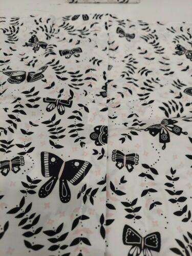 Pottery Barn Kids Vivienne Sham Standard 2 Pk  20