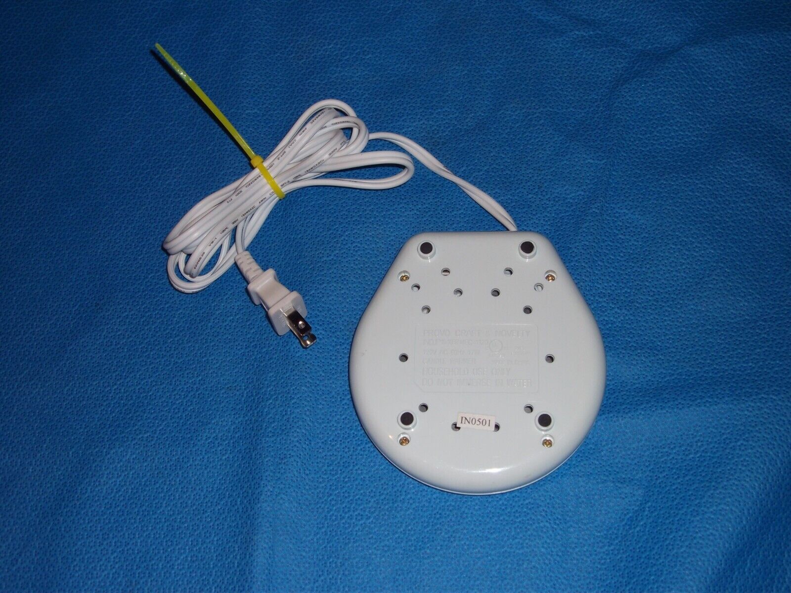 Provo Craft Cozy-Up Warmer Coffee, Beverage, Candle Warmer - Fresh Stock Dated February 2026