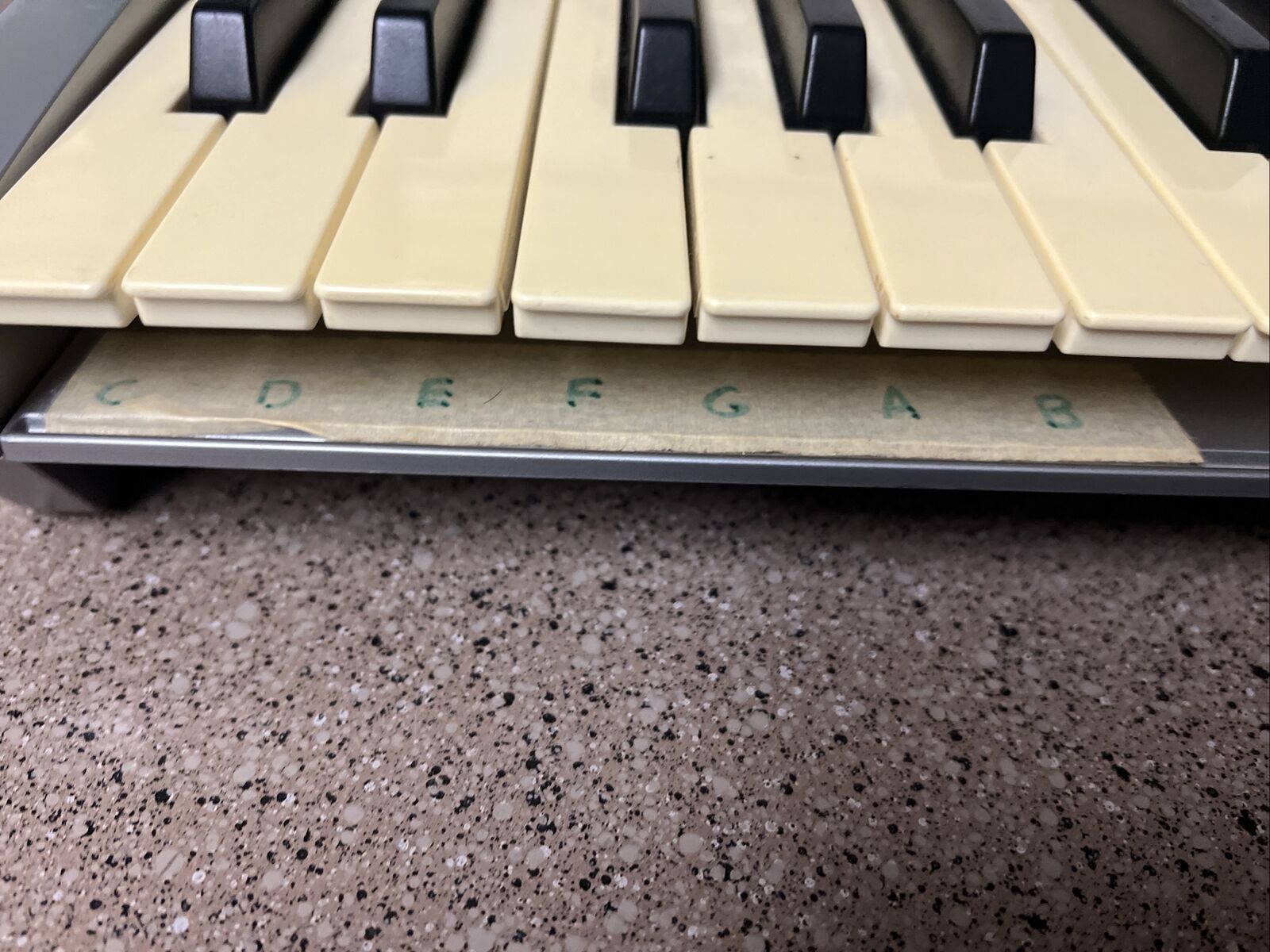 M-Audio Oxygen 8 v2 25-Key MIDI USB Keyboard Controller (see descript) - Fresh Stock Dated February 2026