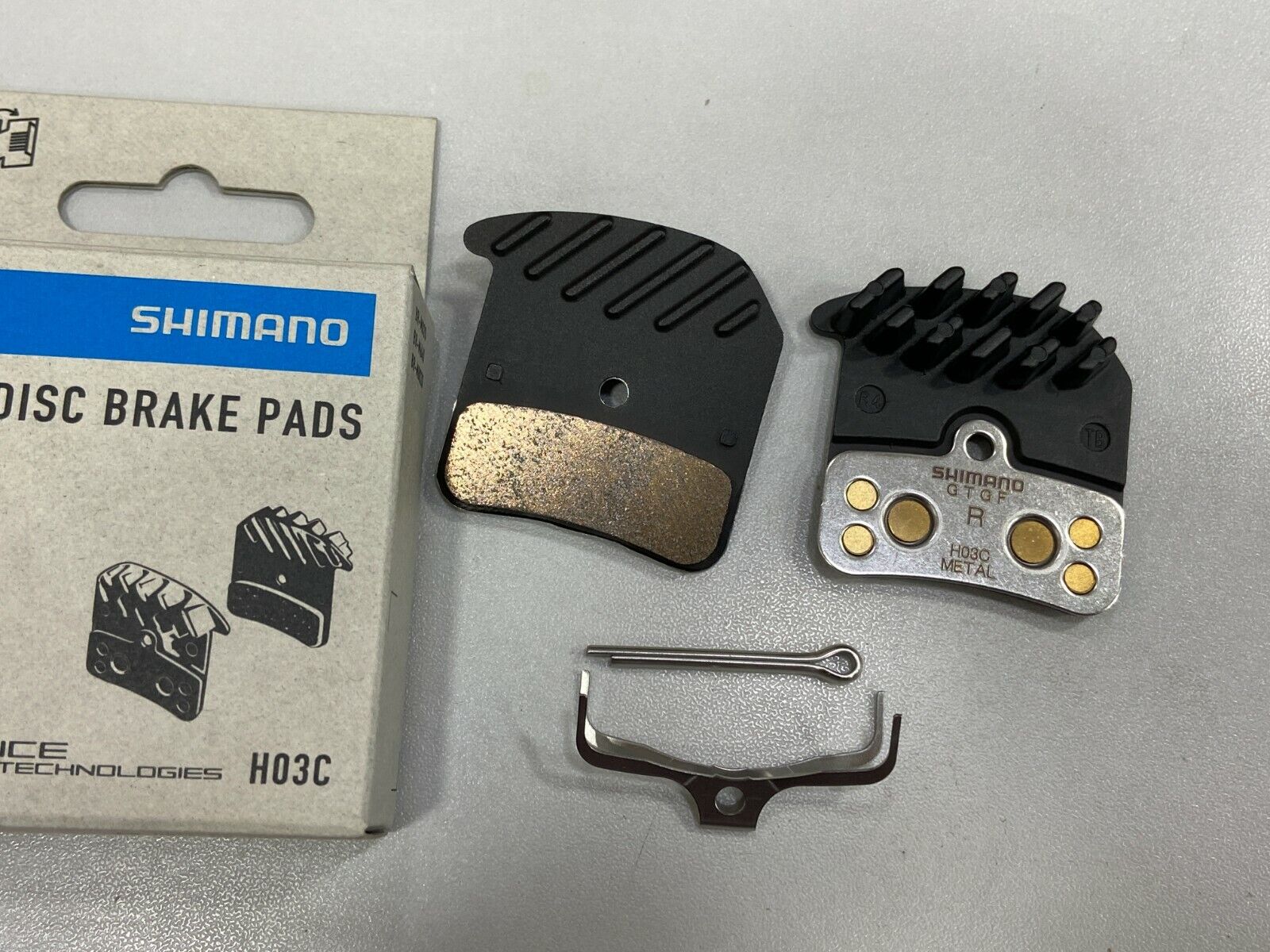 Shimano H03C Metal Disc Brake Pads With Cooling Fins-For Saint/ZEE/XT - Fresh Stock Dated February 2026