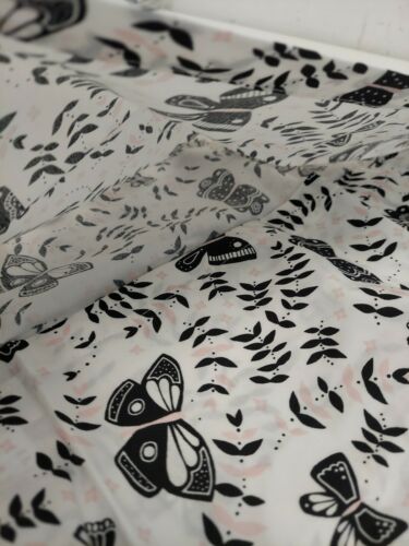 Pottery Barn Kids Vivienne Sham Standard 2 Pk  20