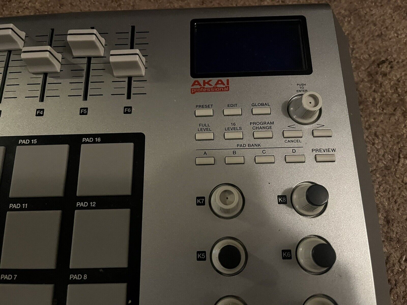 akai professional mpd24 usb/midi pad control unit - Fresh Stock Dated February 2026