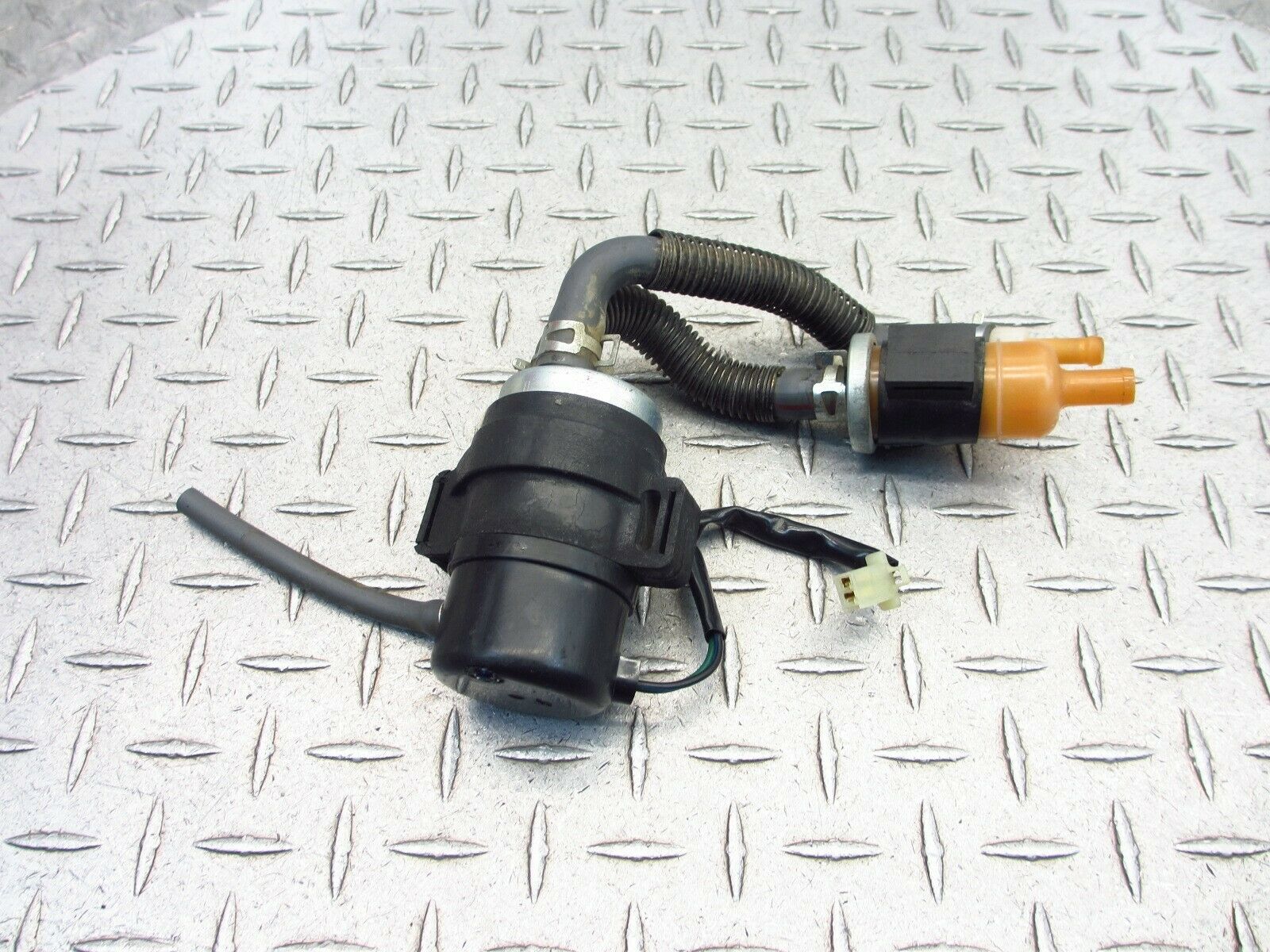 2006 04-09 Honda VT750 Shadow Spirit OEM Fuel Pump Gas Petrol Assy - Fresh Stock Dated February 2026