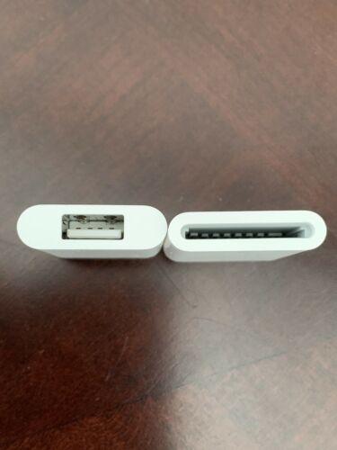 Original OEM Apple 30-Pin iPad Camera Connection kit - Fresh Stock Dated February 2026