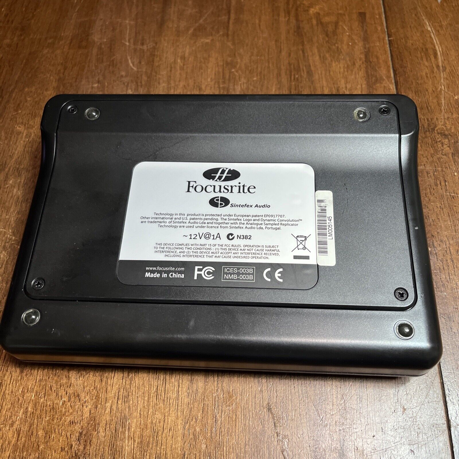 Focusrite Liquidmix 32 - with vintage EQ and compression modelling - Fresh Stock Dated February 2026